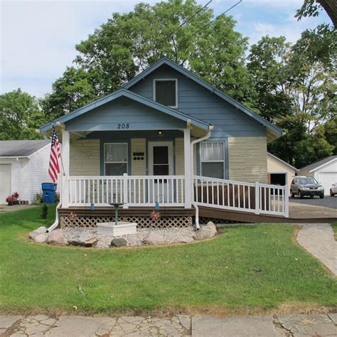 1519 Olmstead Rd, Kalamazoo, MI 49048. . Houses for rent kalamazoo